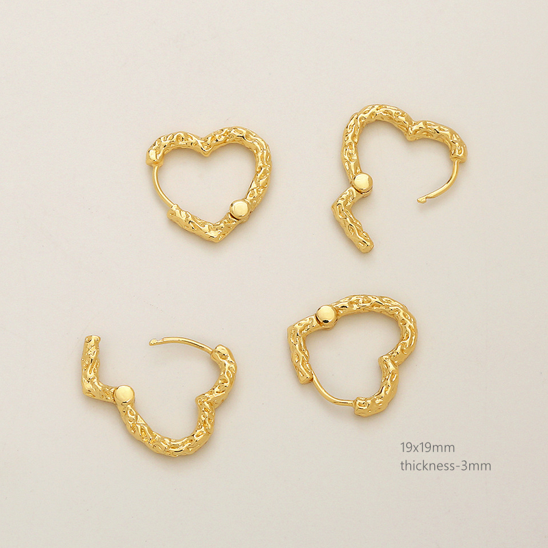 1 Pairs Brass 18K Gilded Surface Carving Earring Hoops Fashion New Style