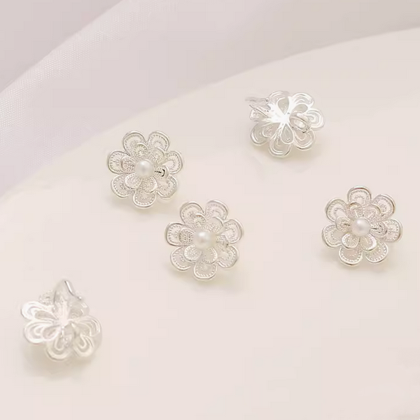 Brass Gilded Silver Plated Flower Hook Connector