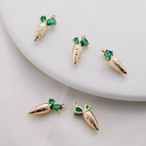 Alloy Cute Zircon Gilded Carrot Pendant -PMCB-01