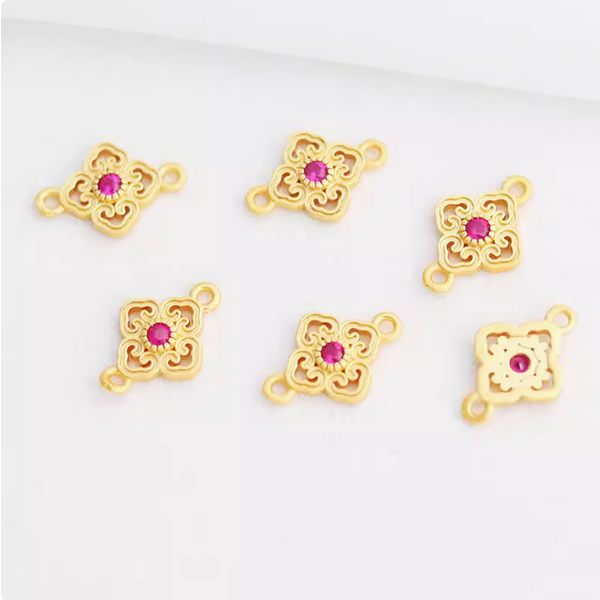 Alloy Lucky Knot Pendant 18K Plated + Zircon