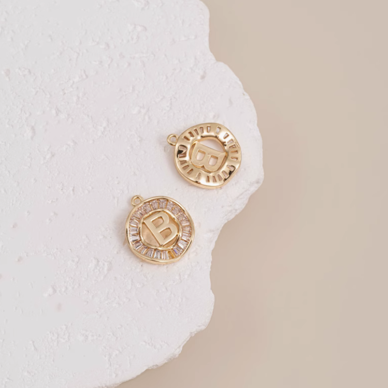 Brass 26 Letters Zircon Round Charms Piece Jewelry Pendants-PMQZ-01