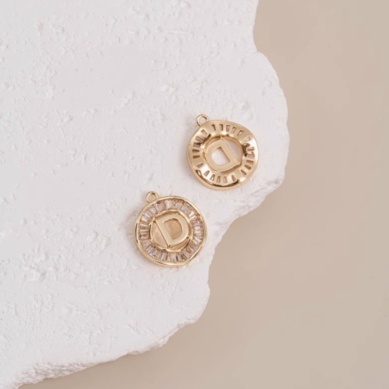 Brass 26 Letters Zircon Round Charms Piece Jewelry Pendants-PMQZ-01