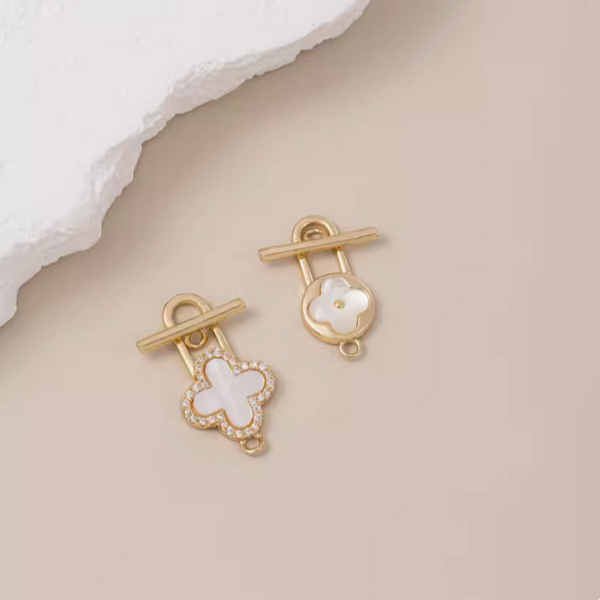 Brass 14K Gilded OT Pinch Toggle Clasp Four Leaf Clover