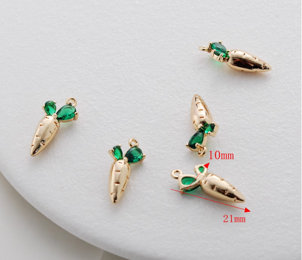 Alloy Cute Zircon Gilded Carrot Pendant -PMCB-01