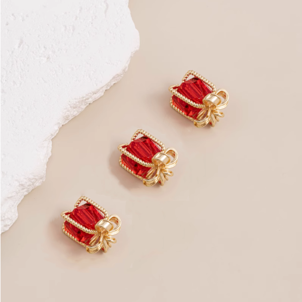 Brass Zircon Gift Box Pendant - PMGF-02