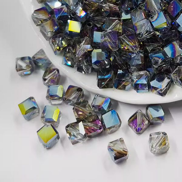 20pcs Facted Square Glass Beads Diamond Effect Dazzle