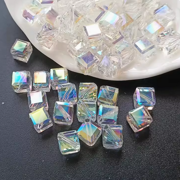 20pcs Facted Square Glass Beads Diamond Effect Dazzle