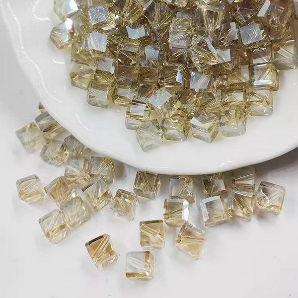 20pcs Facted Square Glass Beads Diamond Effect Dazzle