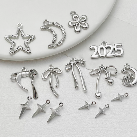 Alloy Platinum Plated Fashion Daily Jewelry Pendant Charms